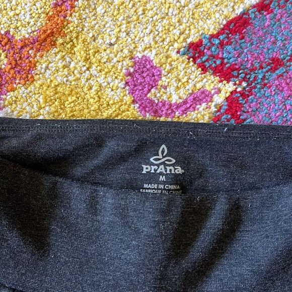 PRANA GRAY PULL ON SKINNY LEGGINGS PANTS MEDIUM - Picture 3 of 6